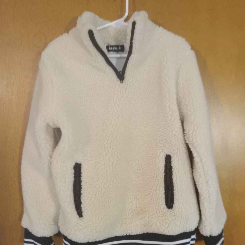 Sherpa 5T boys pullover